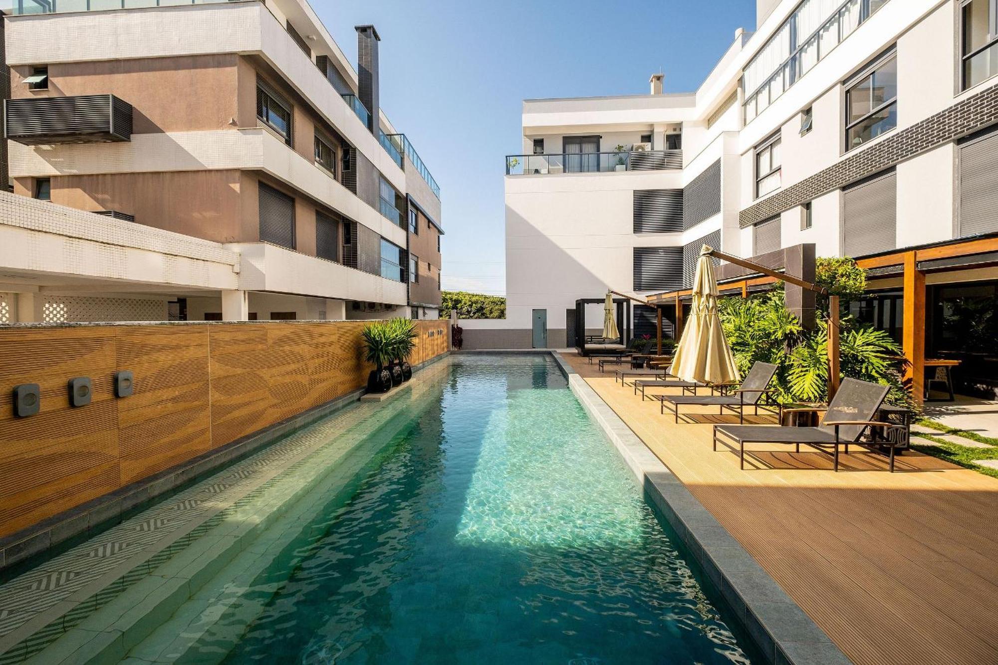 Apartamento Alto Padrao Pe Na Areia Em Floripa Irb205