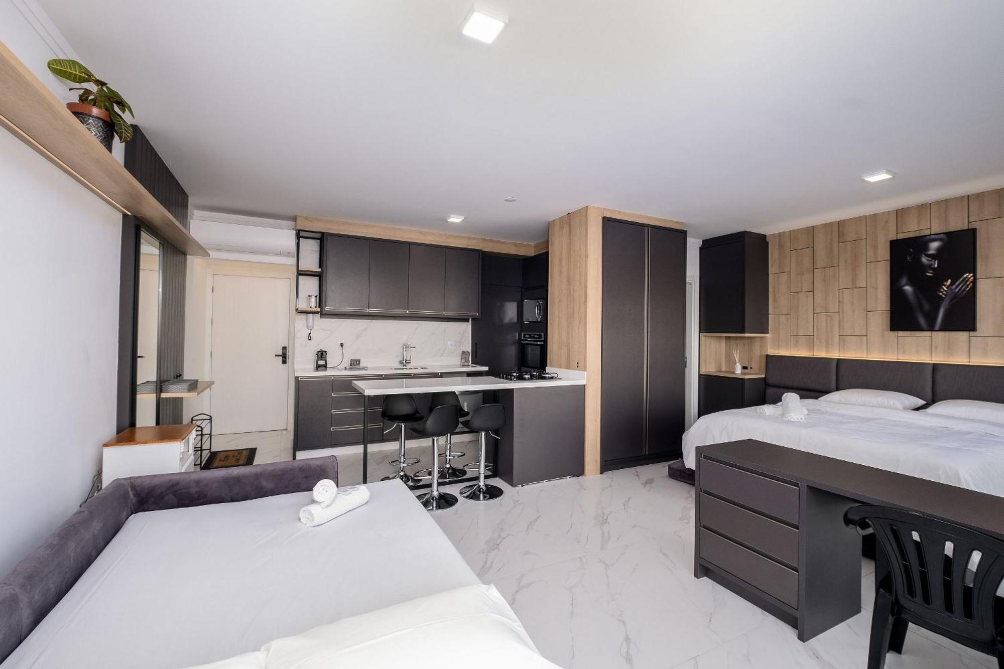 Apartamento Alto Padrao Pe Na Areia Em Floripa Irb205 Florianópolis