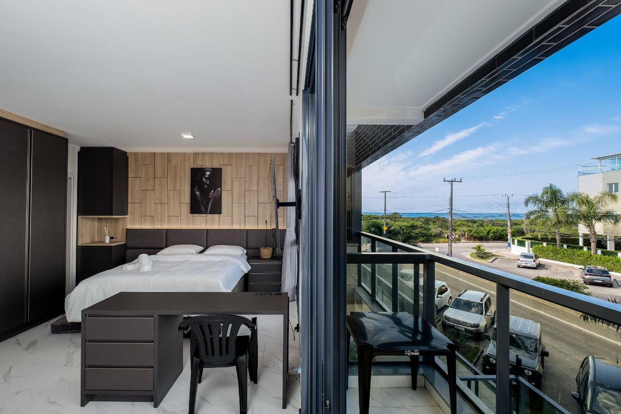 Apartamento Alto Padrao Pe Na Areia Em Floripa Irb205 *
